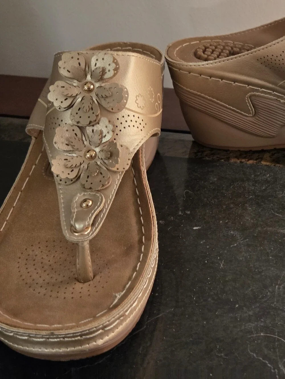 Women’s Wedge Sandals in Metallic Beige - Comfortable Floral Thong